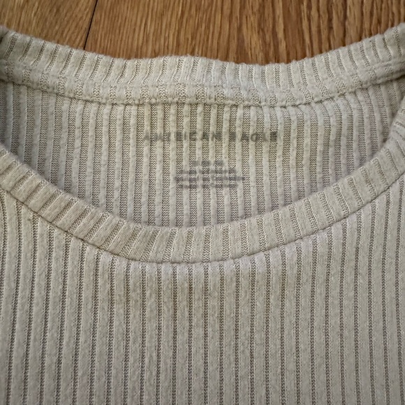 American Eagle Long Sleeve Tee - Picture 3 of 4